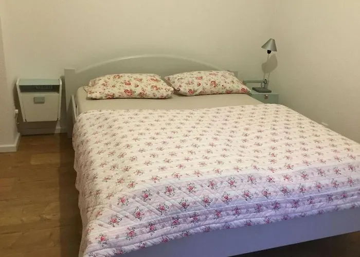 Semesterbostad Sparrow's Nest *